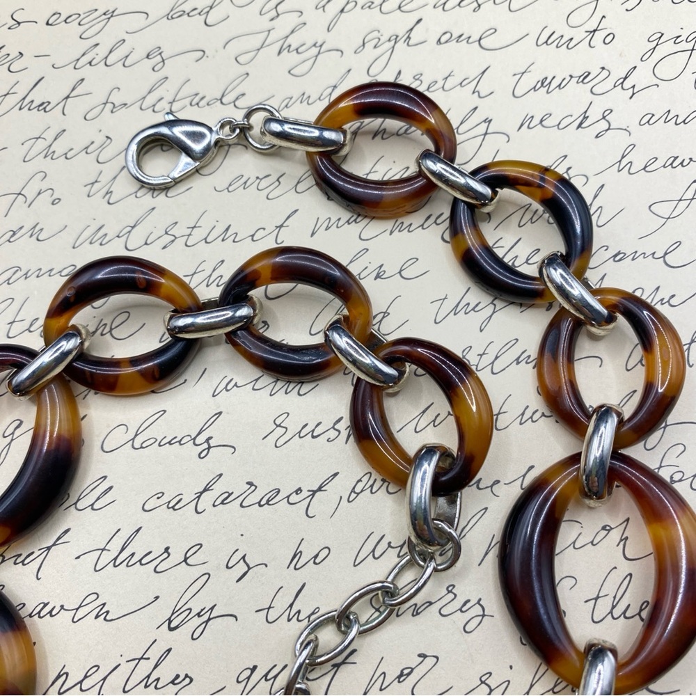 Faux Tortoise Shell Link Chunky Necklace - Picture 7 of 8